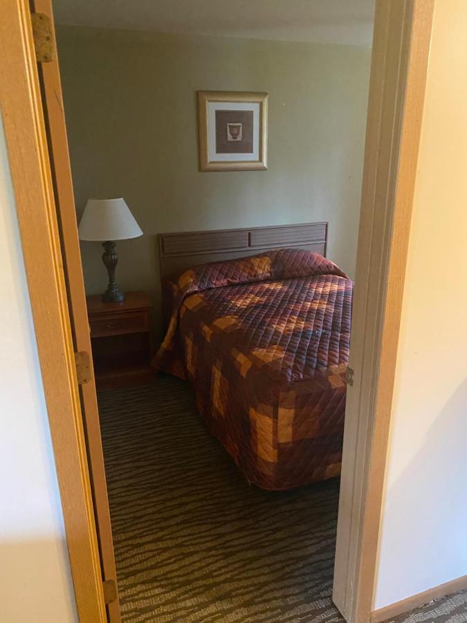 Lake Delton Malibu Inn المظهر الخارجي الصورة