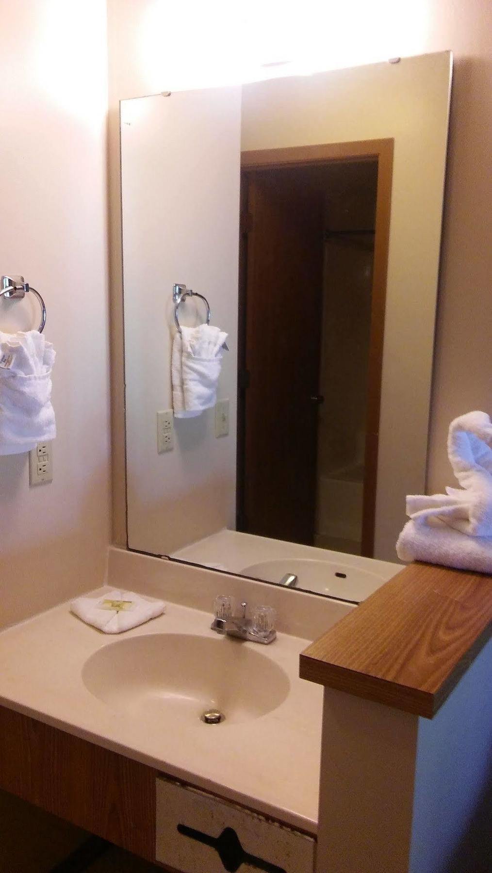 Lake Delton Malibu Inn المظهر الخارجي الصورة