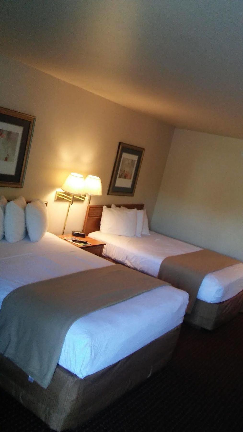 Lake Delton Malibu Inn المظهر الخارجي الصورة